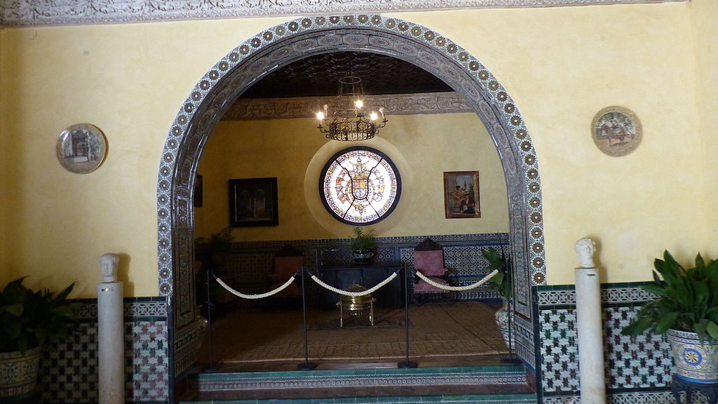 Palacio de las Duenas Seville alcove