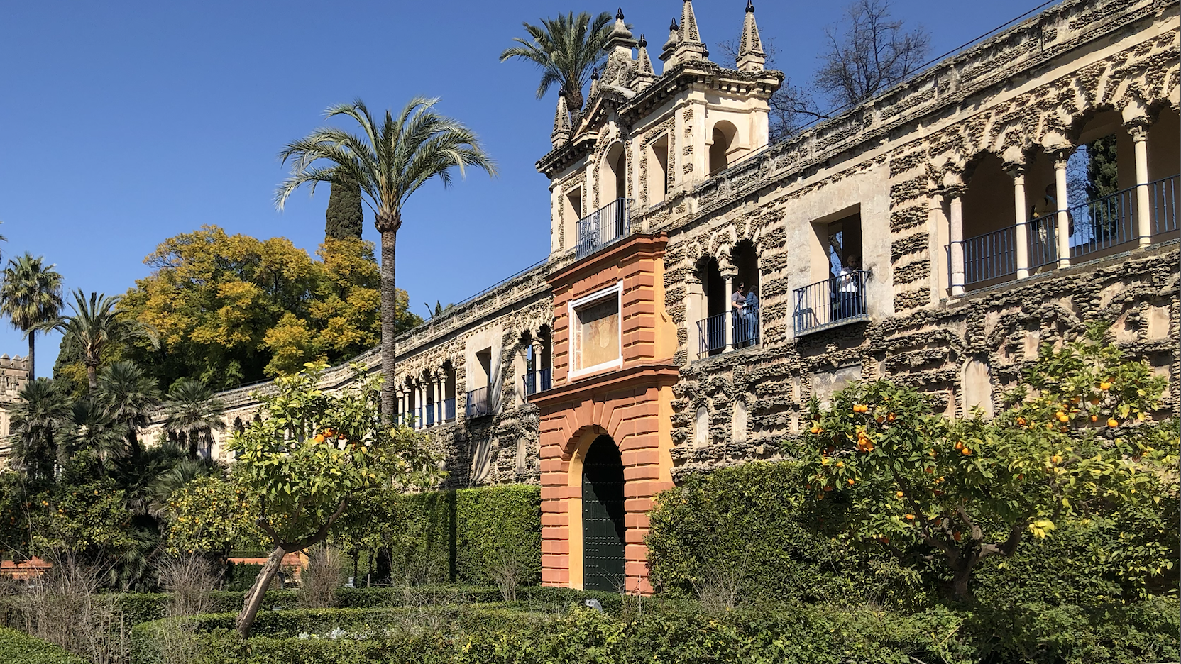 royal alcazar seville itinerary