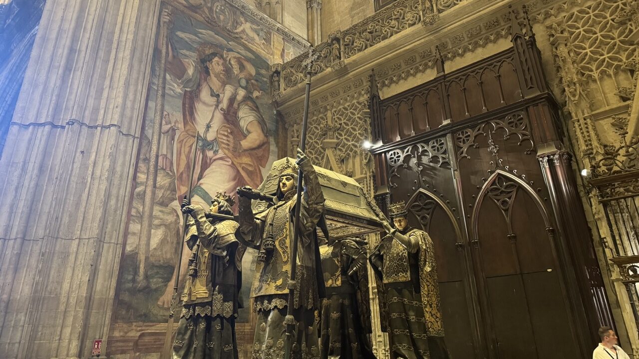 christopher columbus tomb seville cathedral