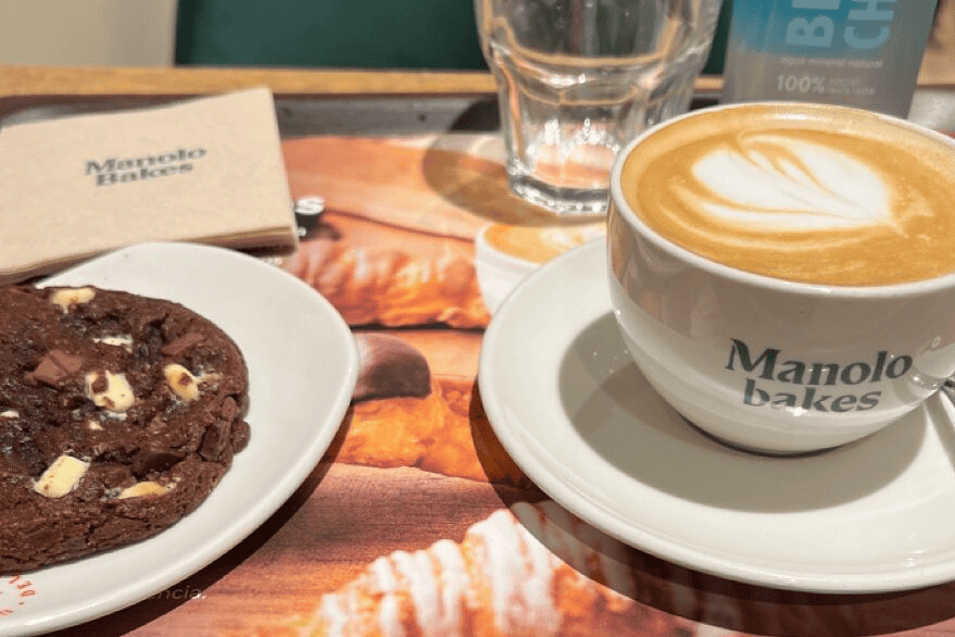 manolo bakes in seville