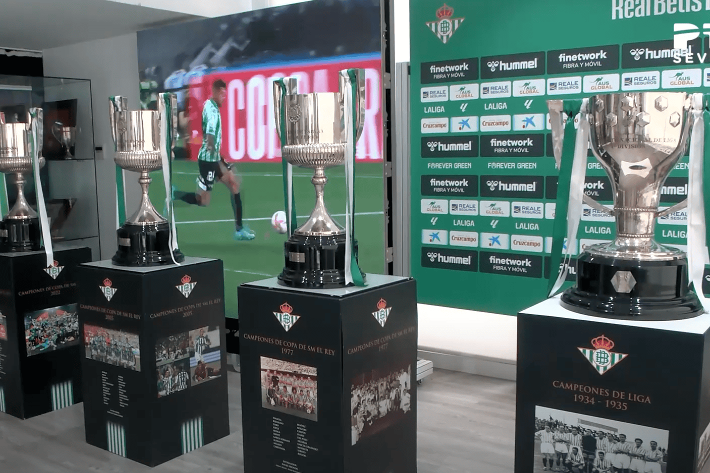 trophy cabinet Benito Villamarín Stadium